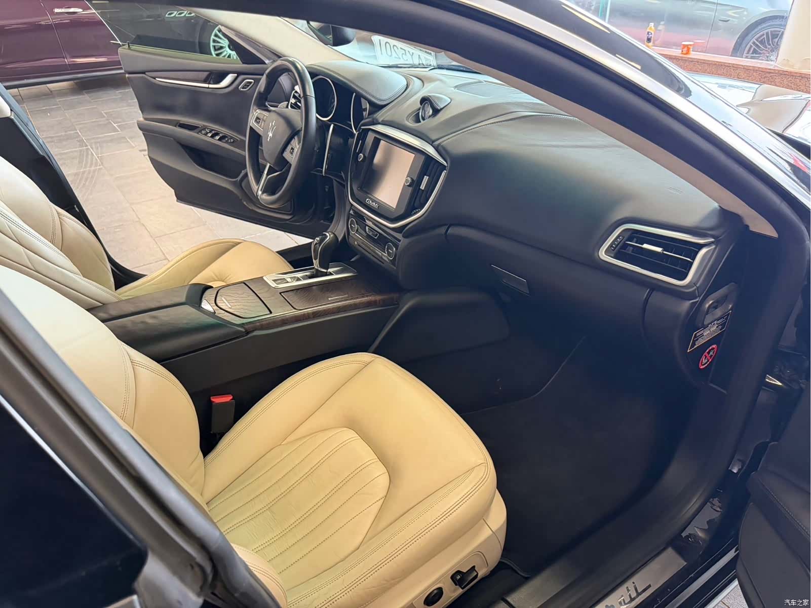 Maserati Ghibli, 2014 6