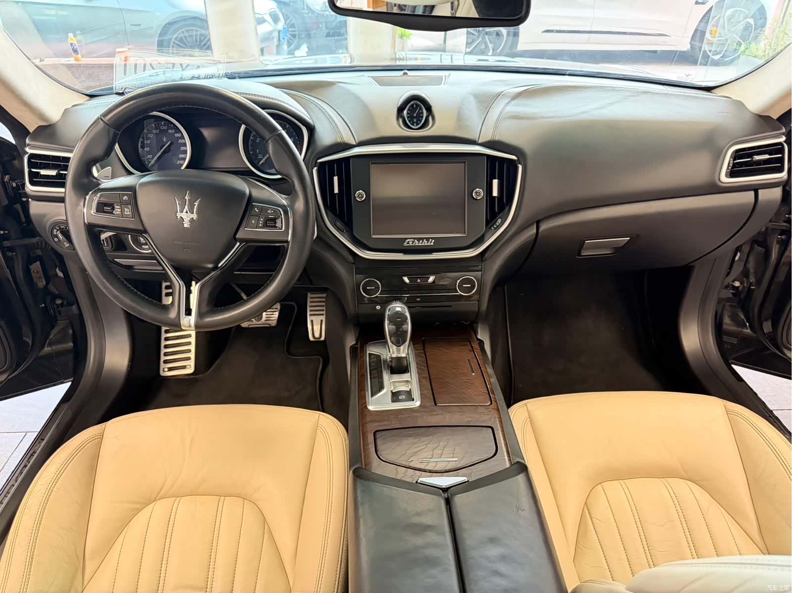Maserati Ghibli, 2014 9