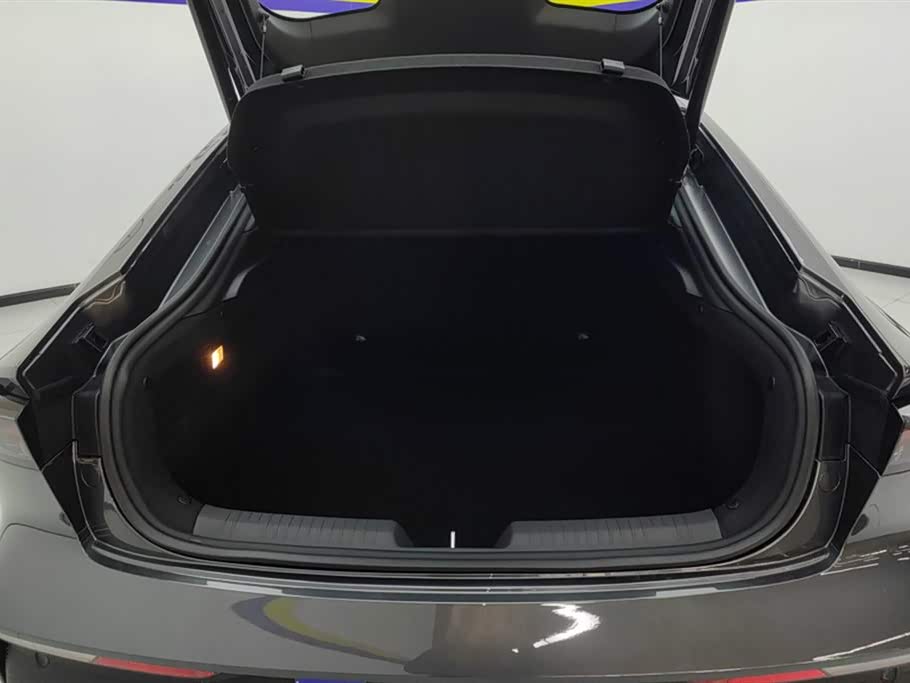 Changan UNI-V Smart iDD Changan UNI-V Smart iDD