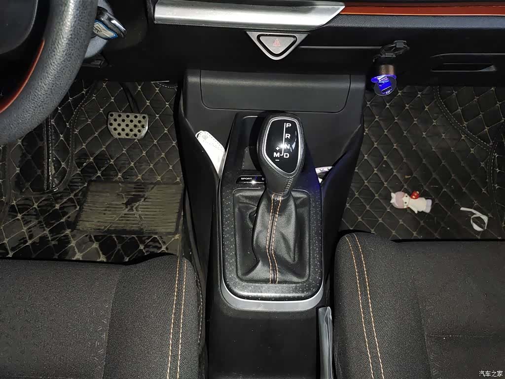Geely X1, 2017 10