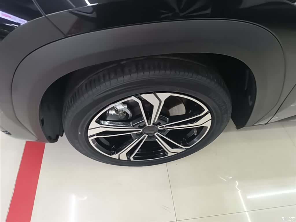 Geely Galaxy L7, 2024 23
