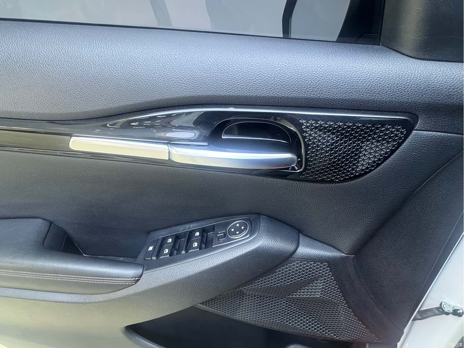 Kia KX3, 2022 12