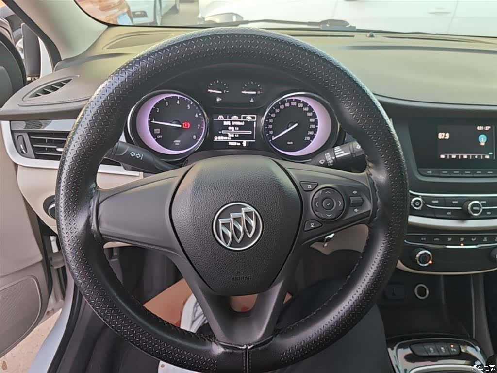 Buick Verano, 2017 11