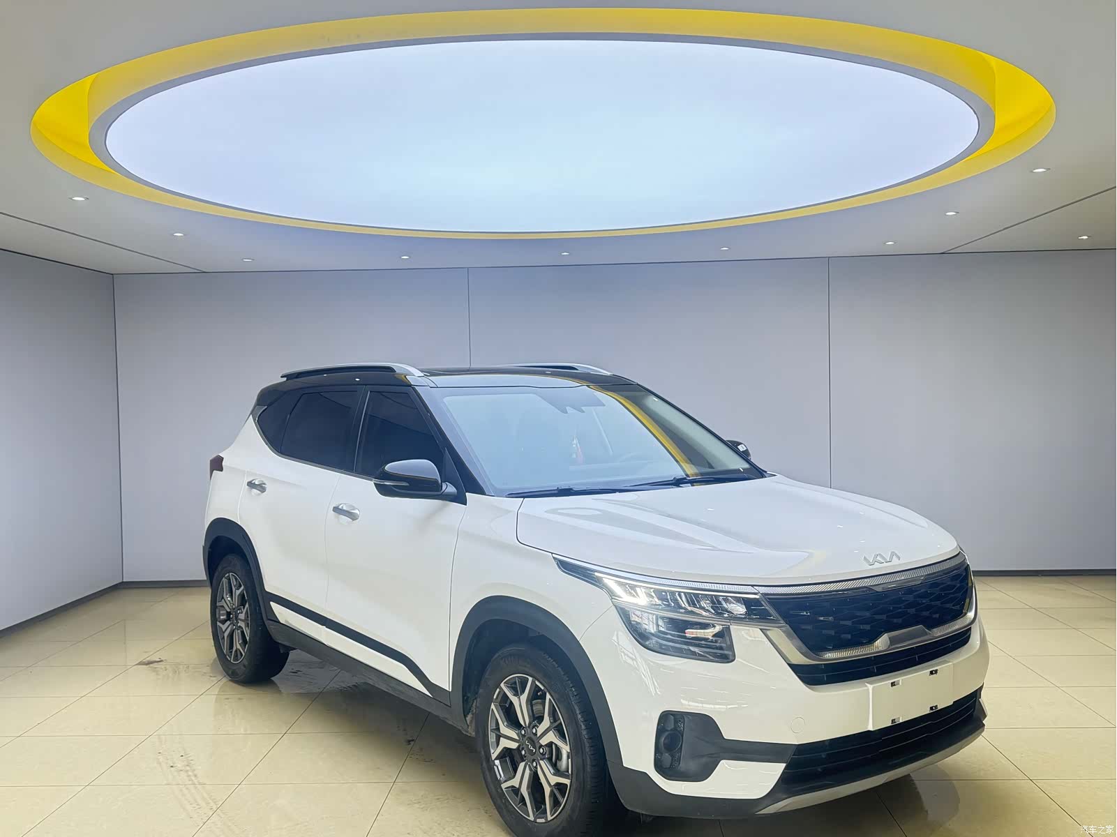Kia KX3, 2022 3