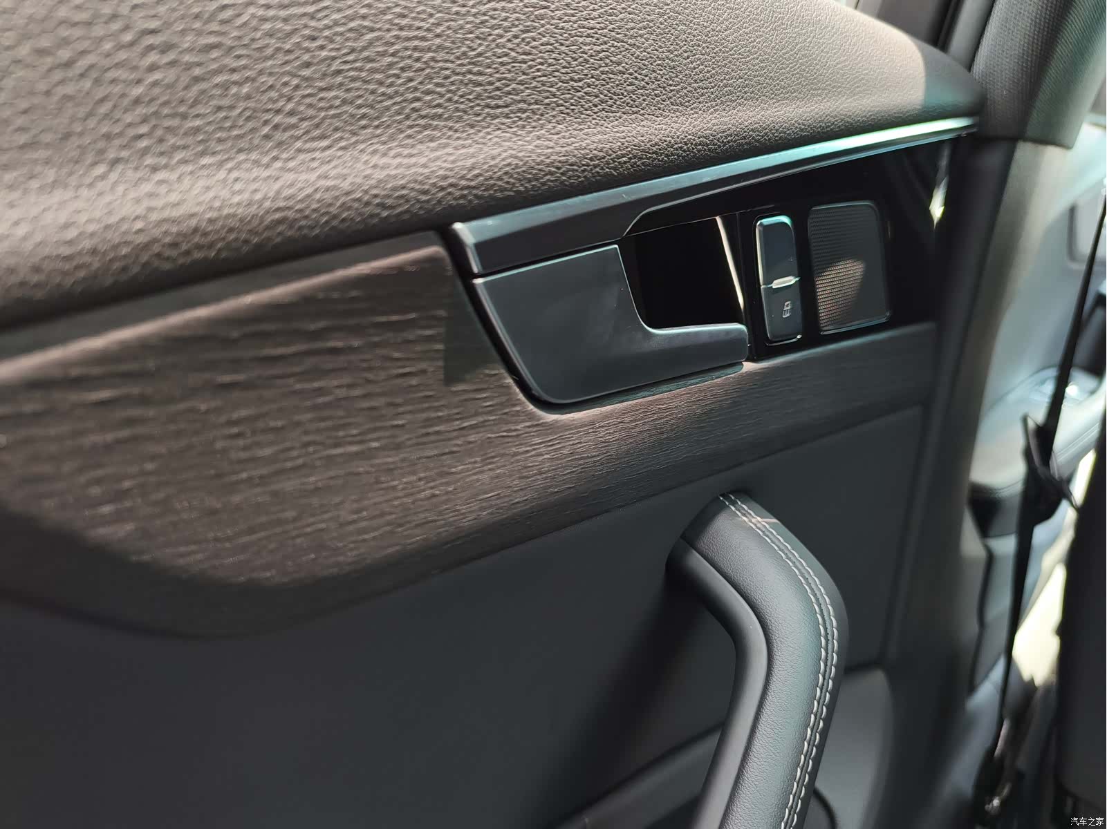 Audi A4L, 2024 29