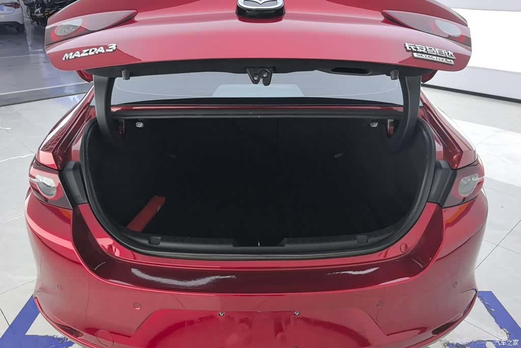 Mazda Mazda3, 2022 4