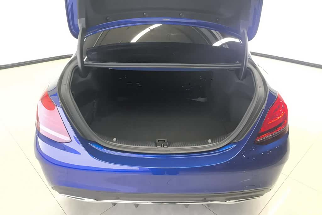 Mercedes-Benz C-Class, 2021 4