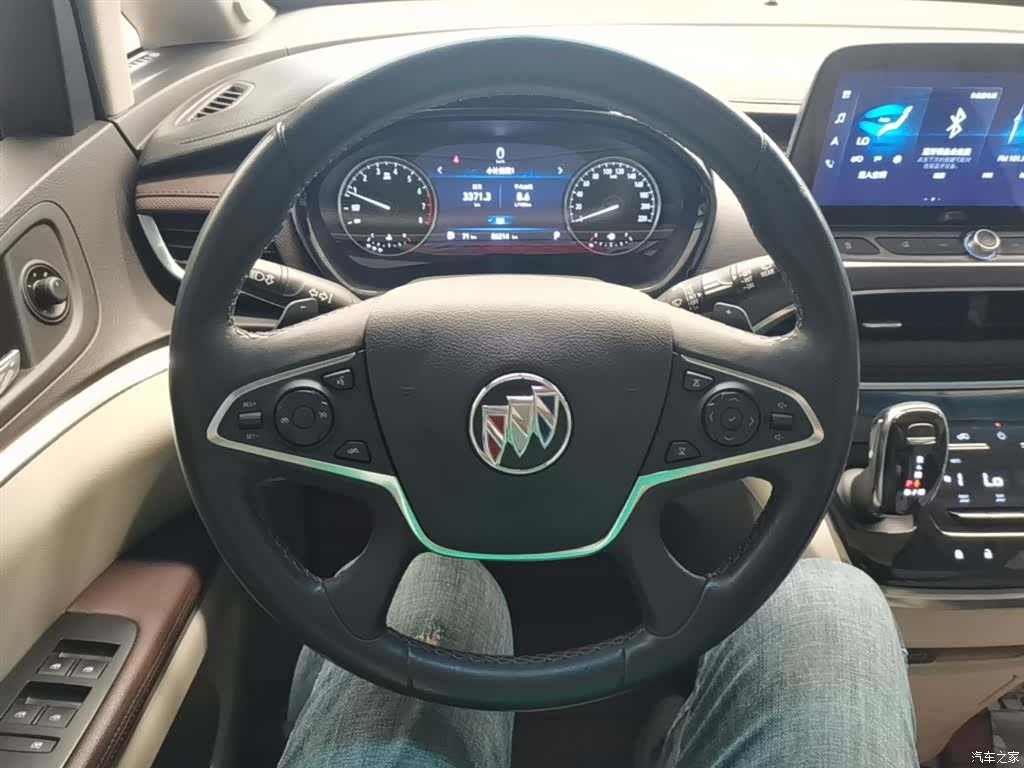 Buick GL8, 2021 11