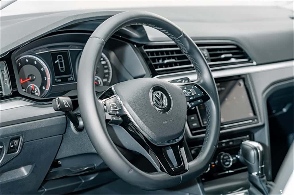 Volkswagen Lamando, 2019 9