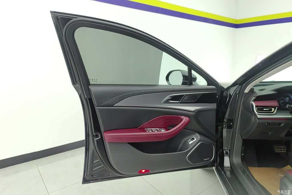 Hongqi H5, 2024 7