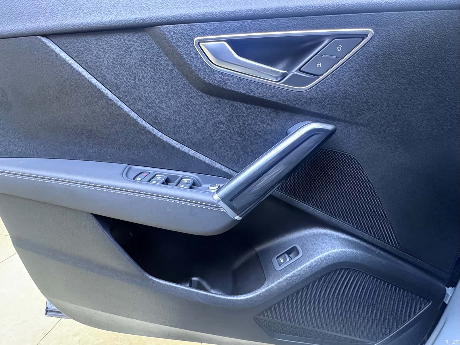 Audi Q2L, 2022 14