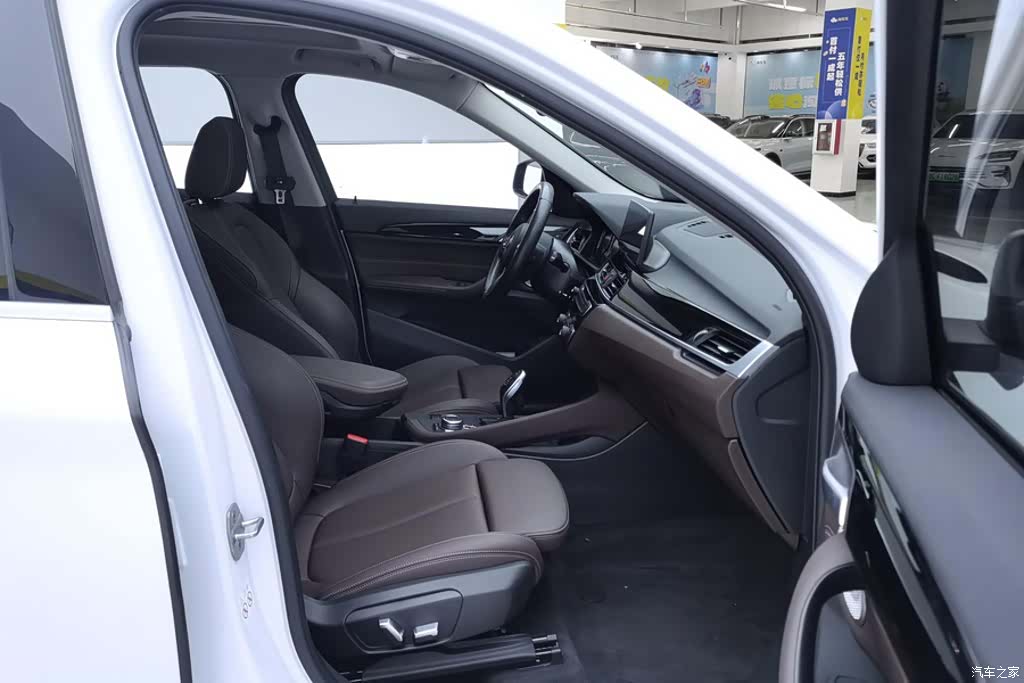 BMW X1, 2023 8