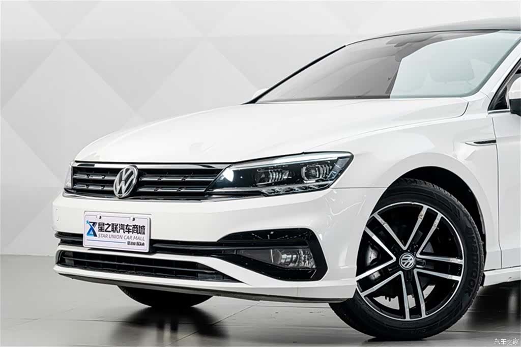 Volkswagen Lamando, 2019 3