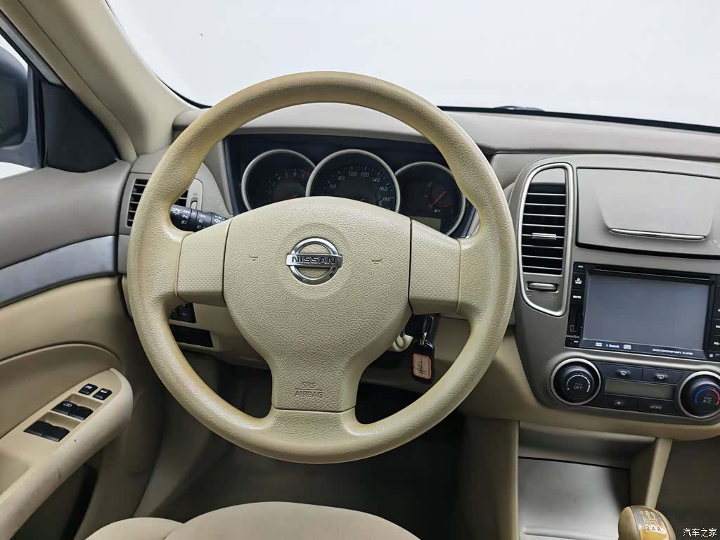 Nissan Sylphy, 2014 11