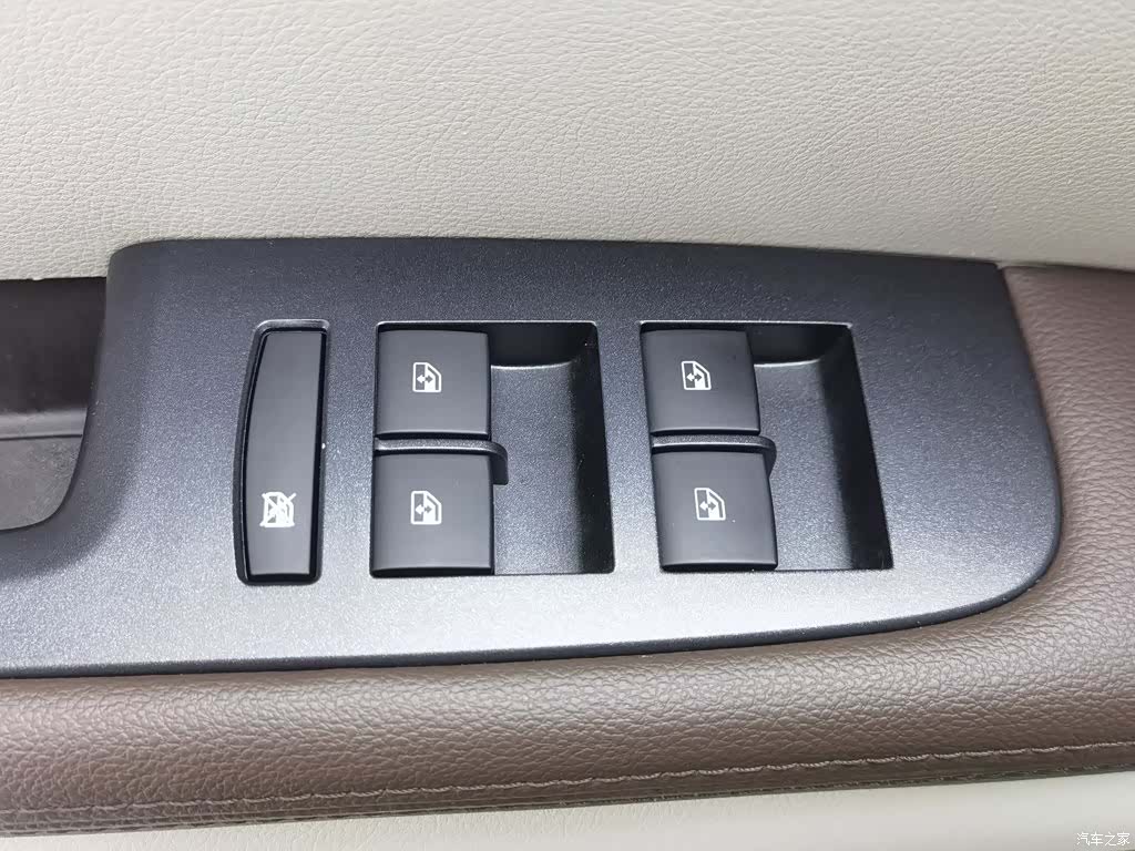 Buick GL8, 2021 9
