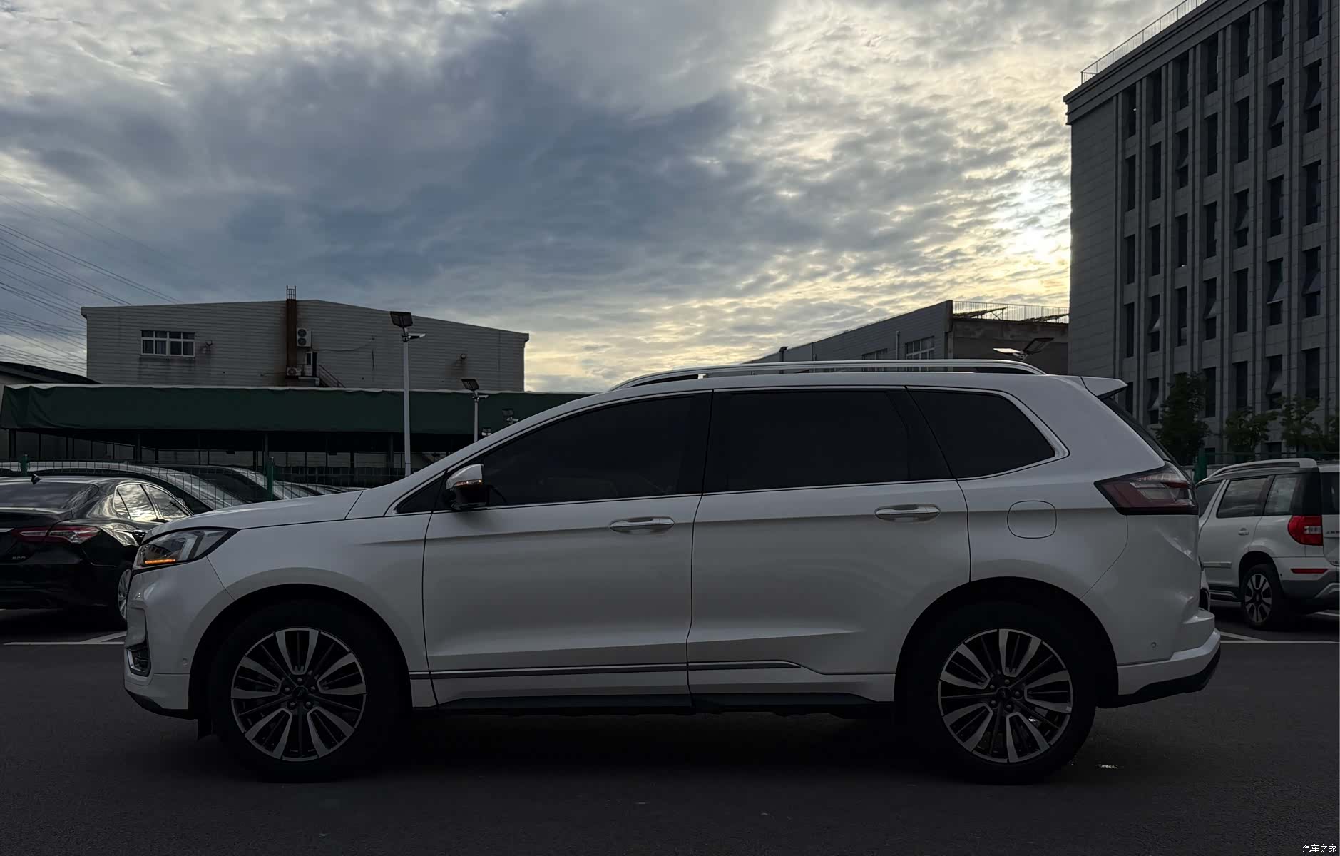 Ford Edge, 2022 13
