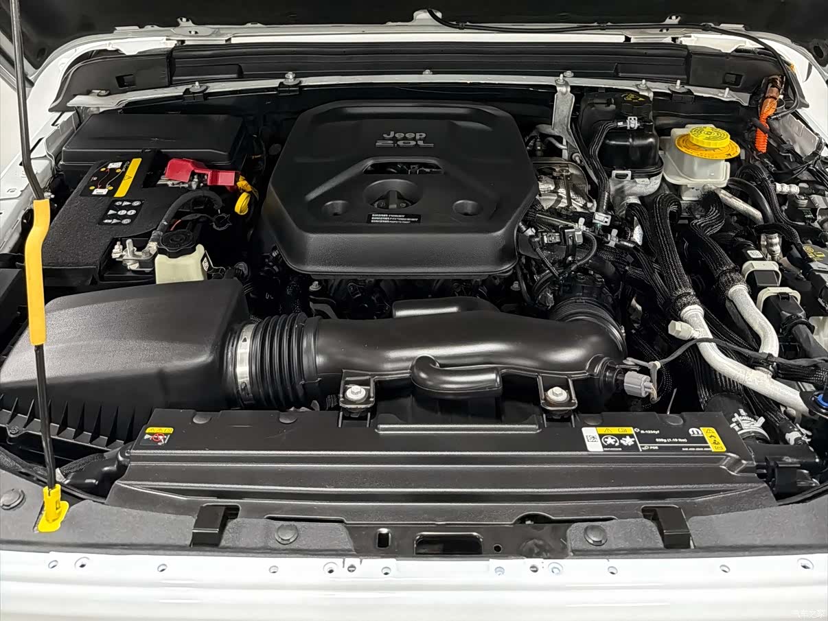Jeep Wrangler, 2021 13