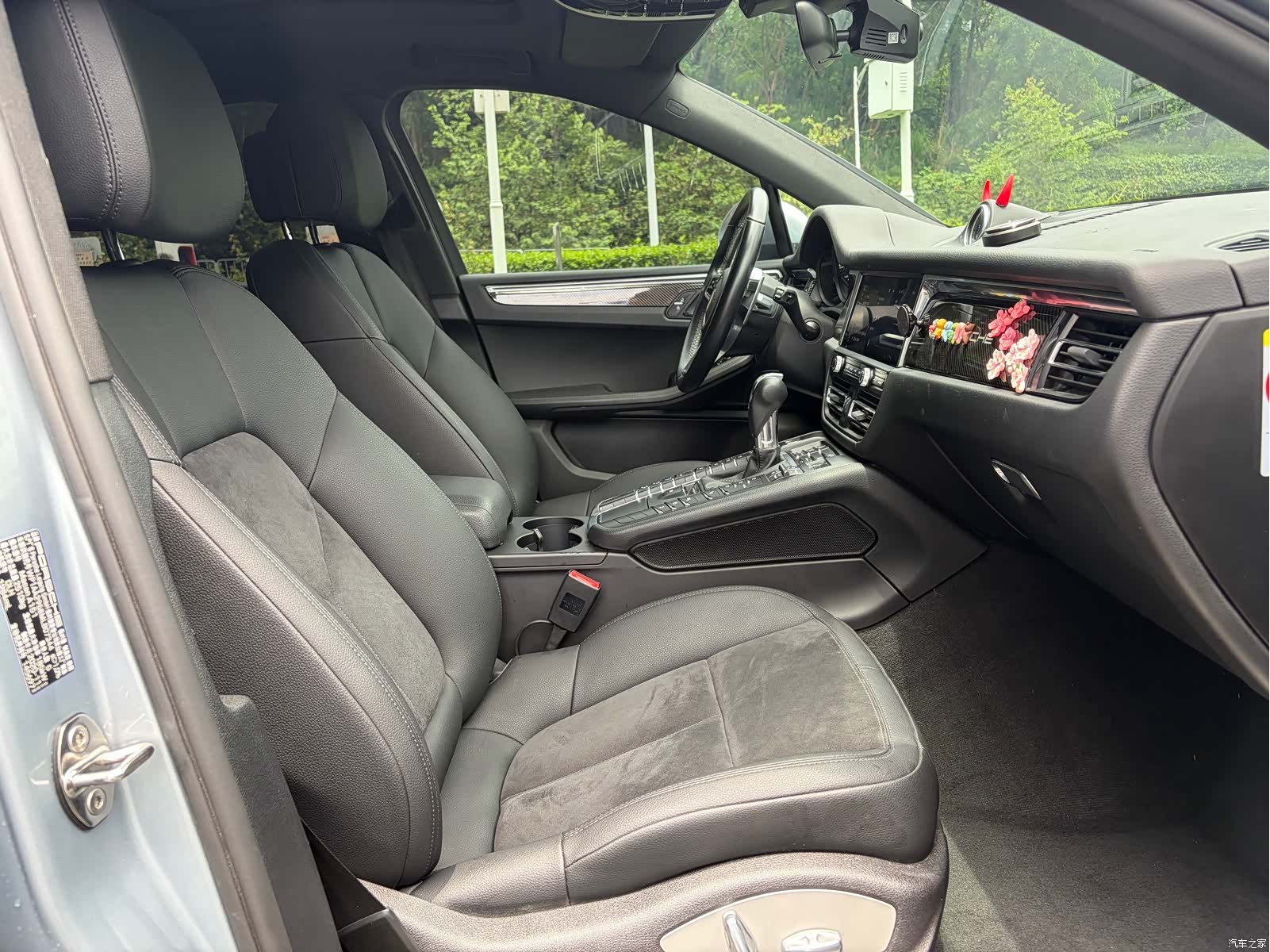 Porsche Macan, 2021 все фото