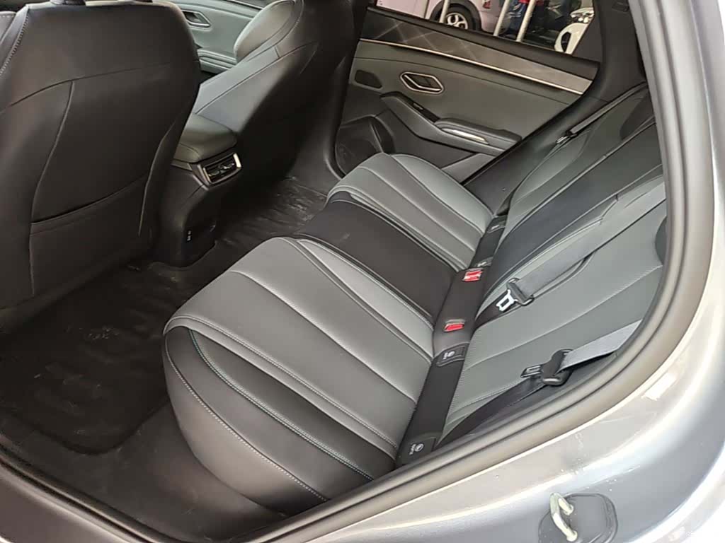 BYD Qin, 2025 17