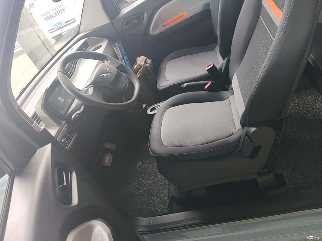 Wuling MINIEV, 2020 15
