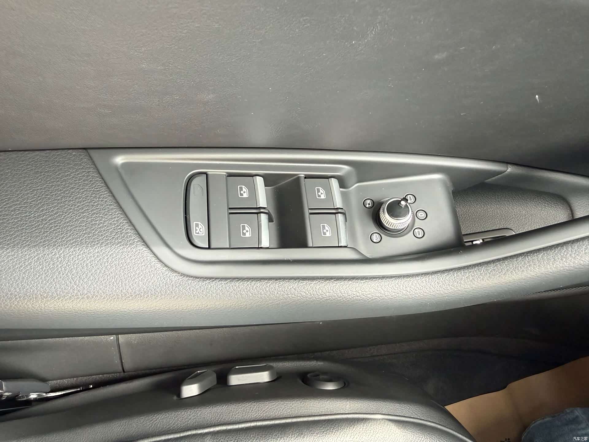 Audi A4L, 2017 13