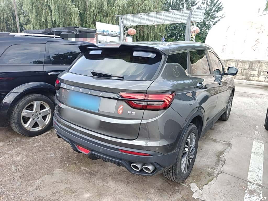 Geely Coolray, 2022 7