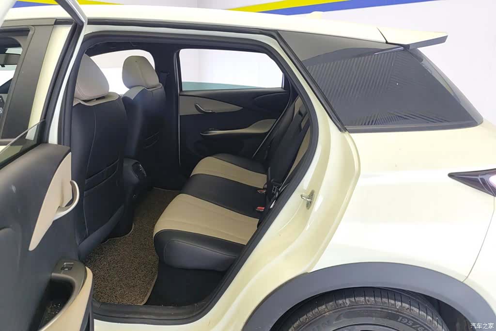 BYD Dolphin, 2025 11