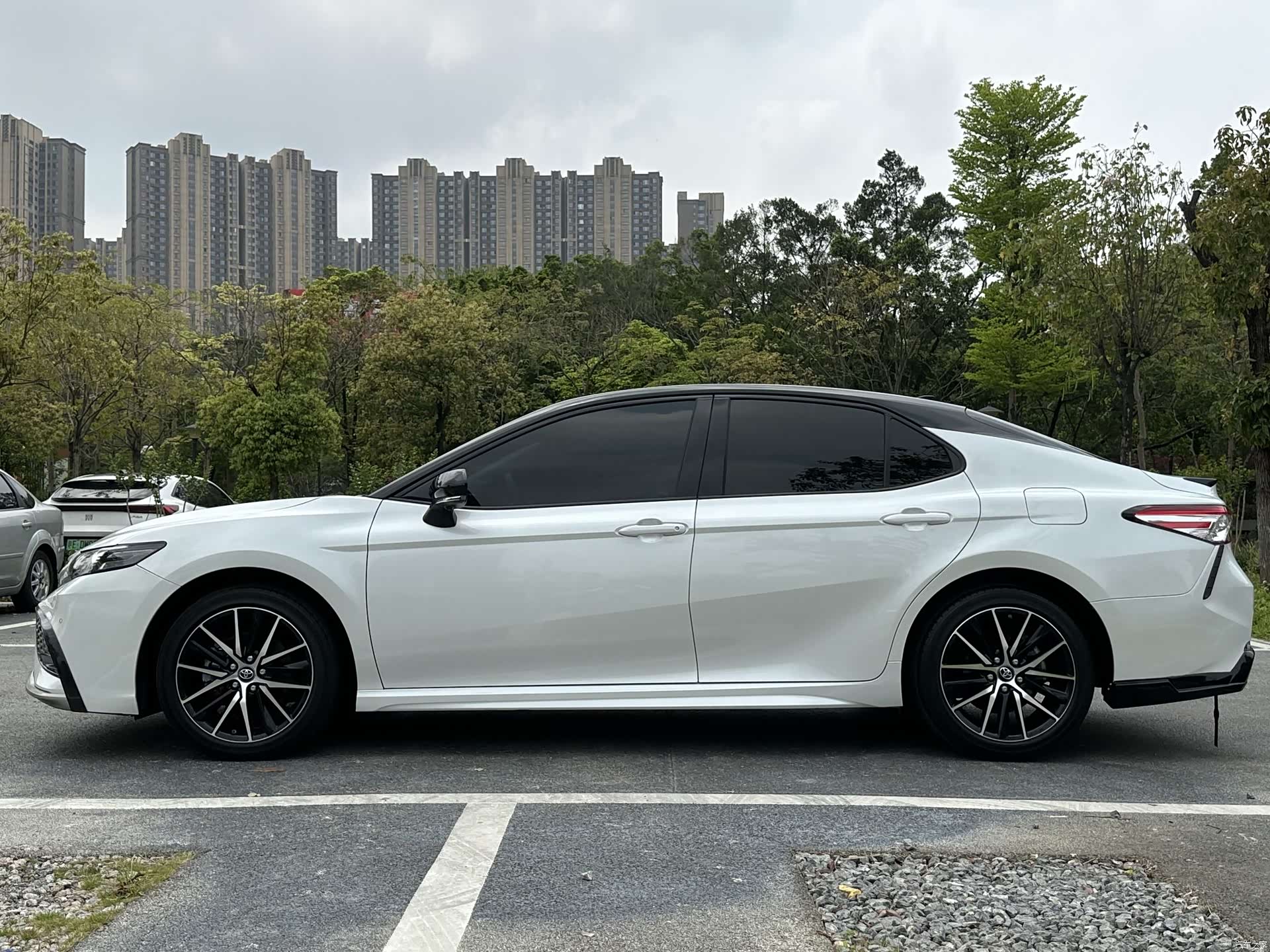 Toyota Camry, 2022 4