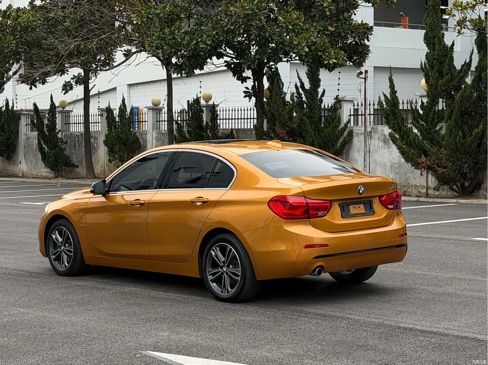 BMW 1 Series, 2017 все фото