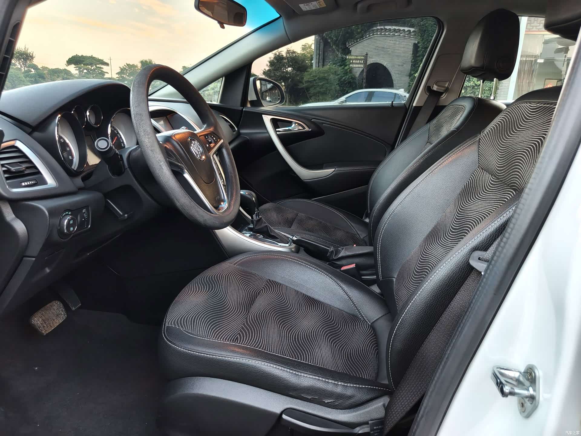 Buick XT, 2015 3
