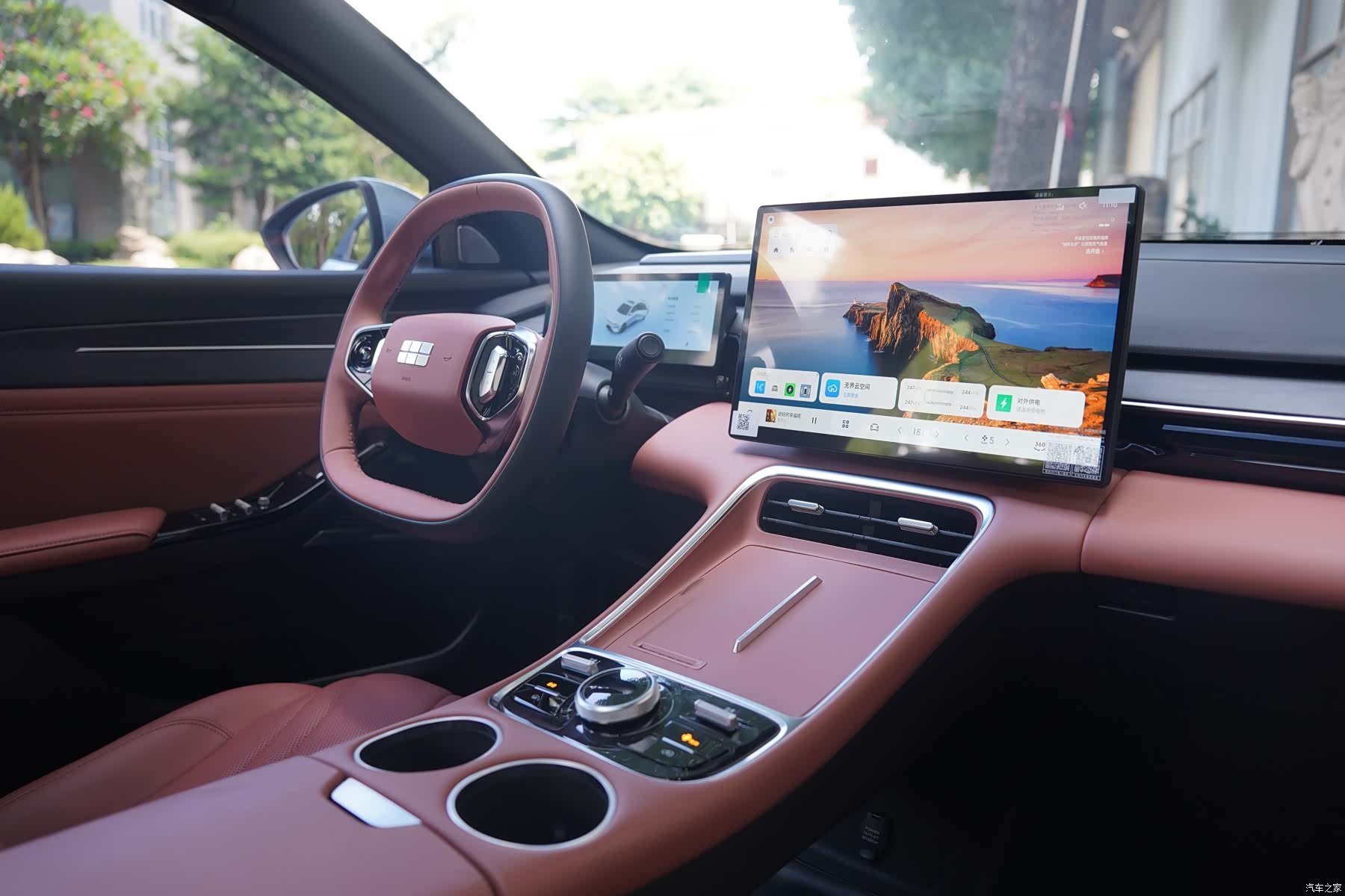 Geely Galaxy L6, 2025 19