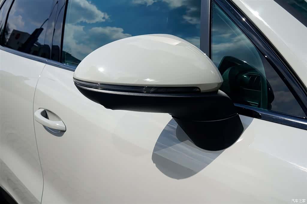 Porsche Cayenne, 2025 23