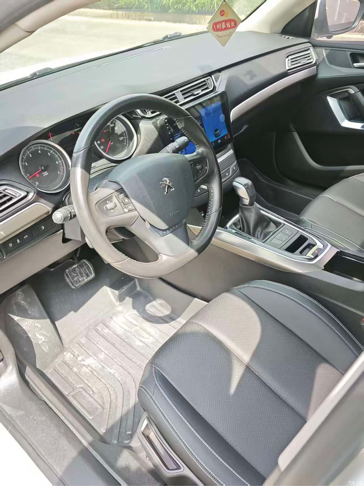 Peugeot 408, 2016 7