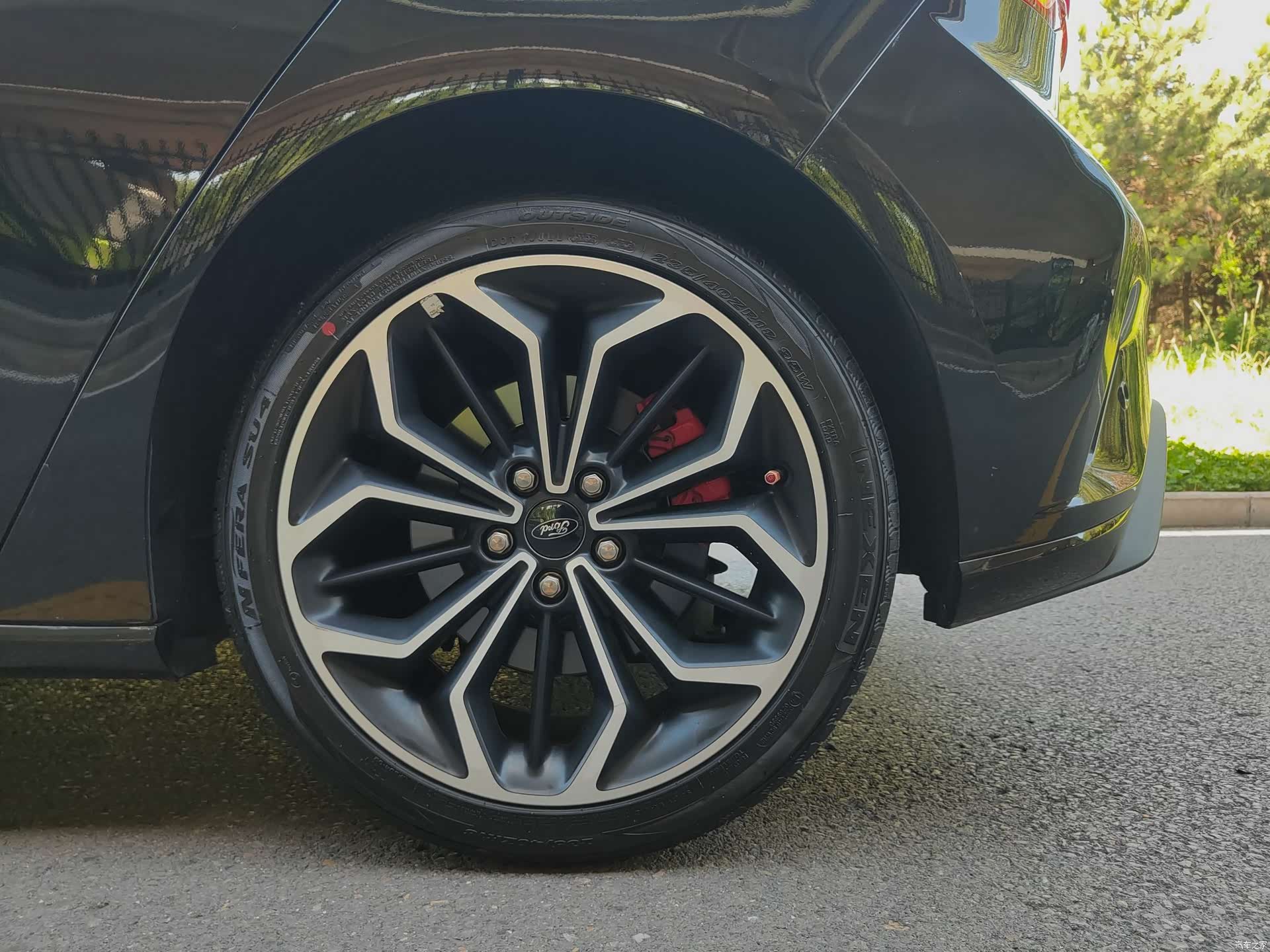 Ford Focus, 2020 18