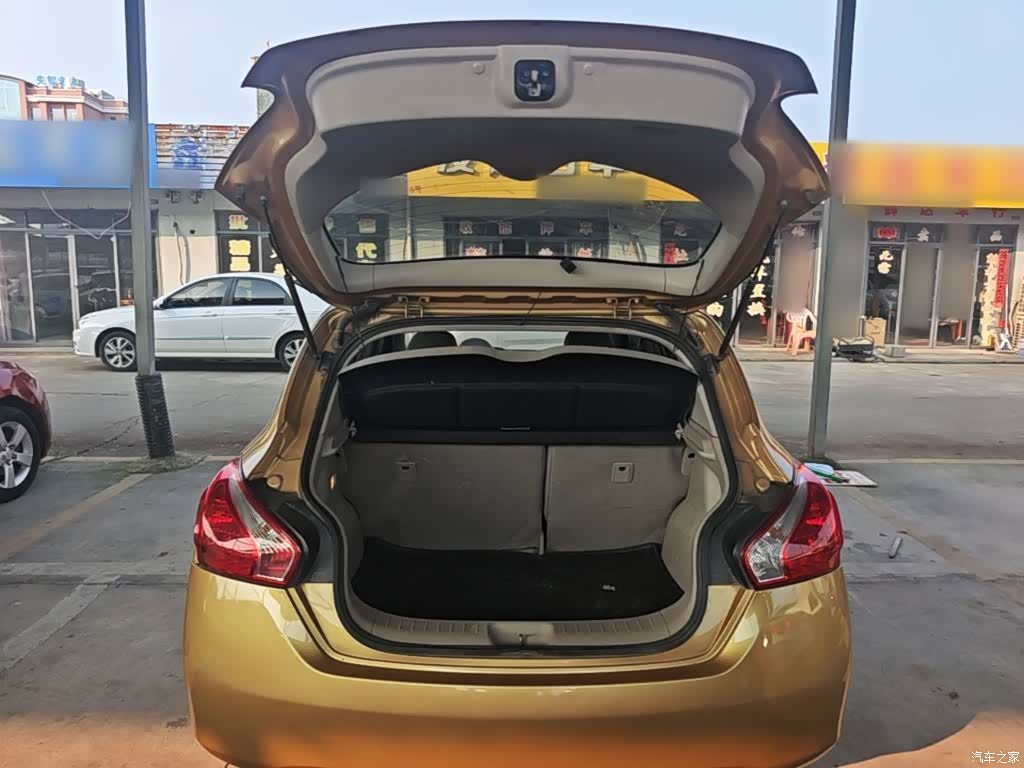 Nissan Tiida, 2016 15