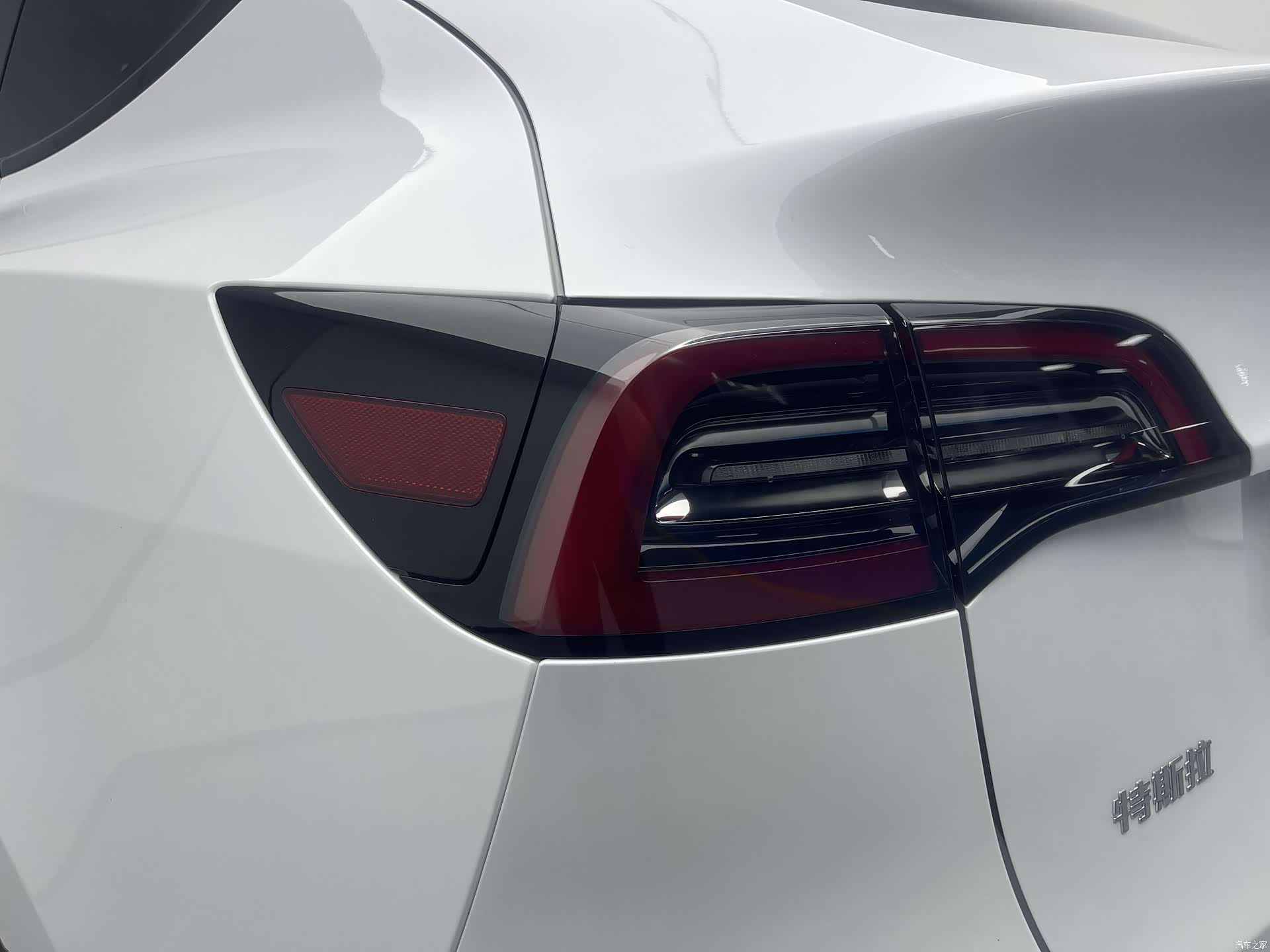 Tesla Model Y, 2024 11