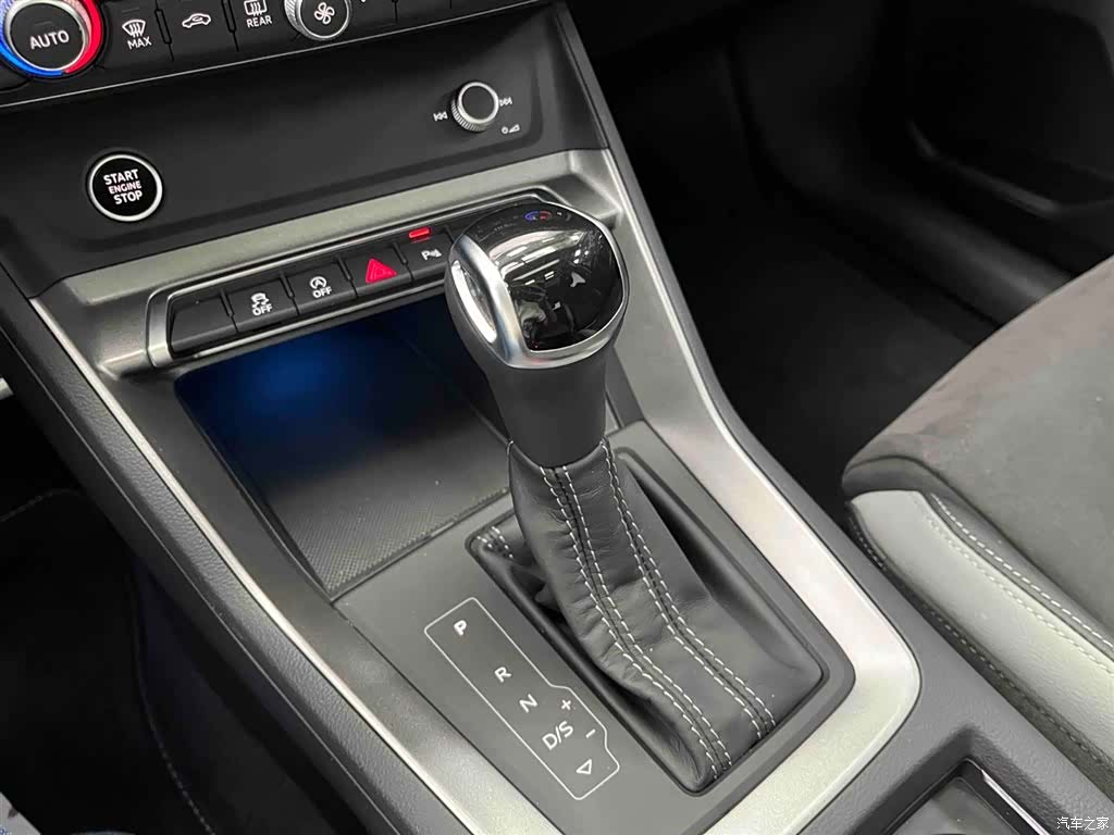 Audi Q3, 2023 все фото