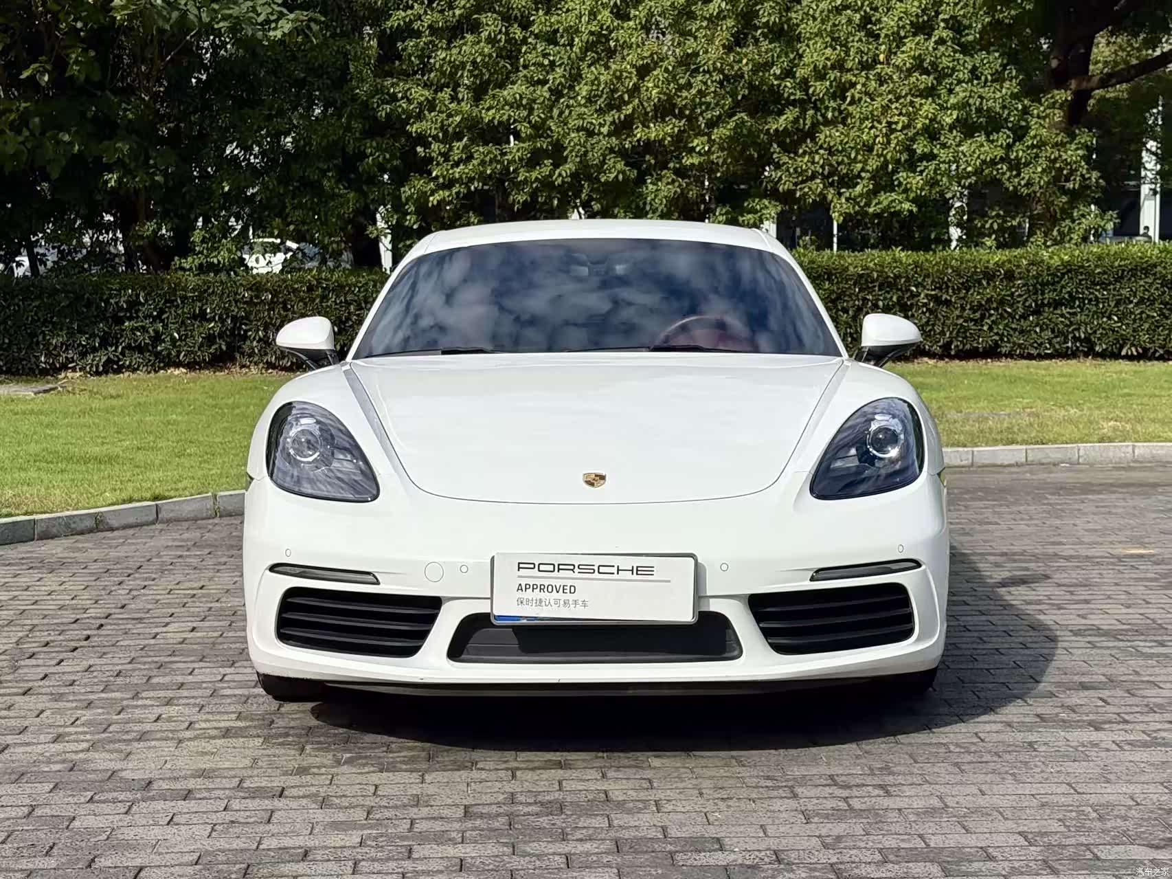 Porsche Cayman, 2021 все фото