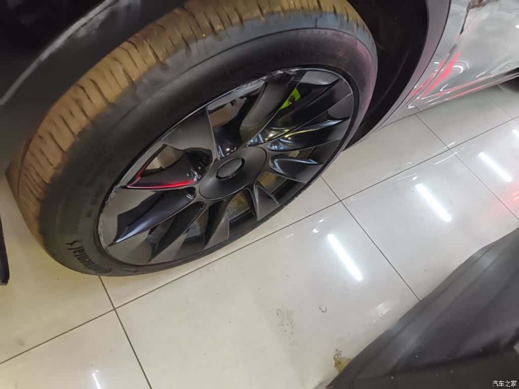 Tesla Model Y, 2022 23