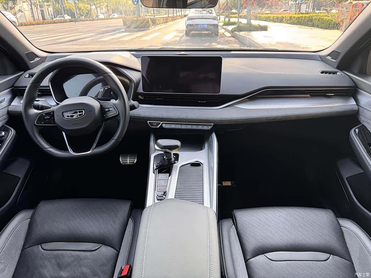 Geely Preface, 2024 13