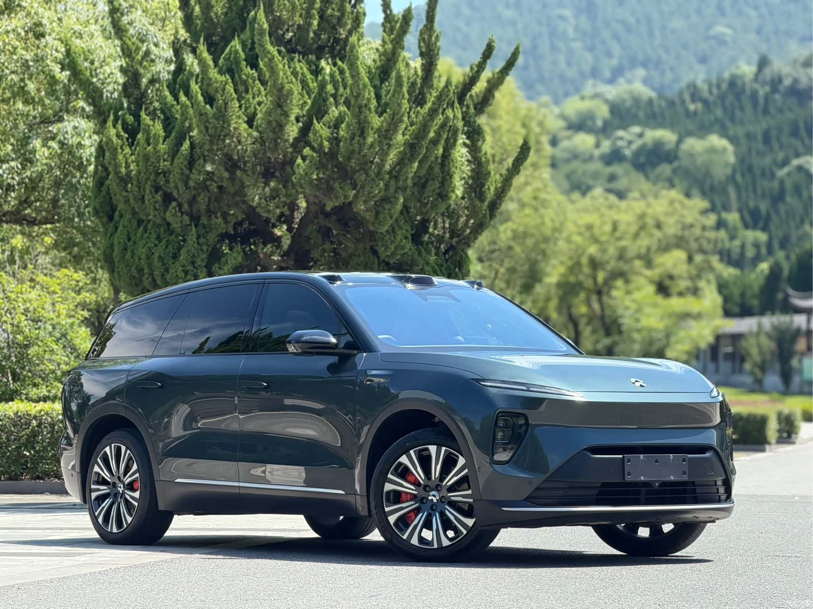 NIO ES8, 2023 3