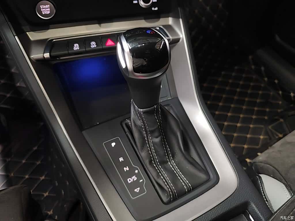 Audi Q3, 2020 21