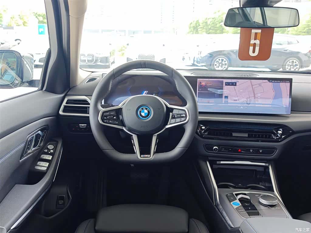BMW i3, 2025 12