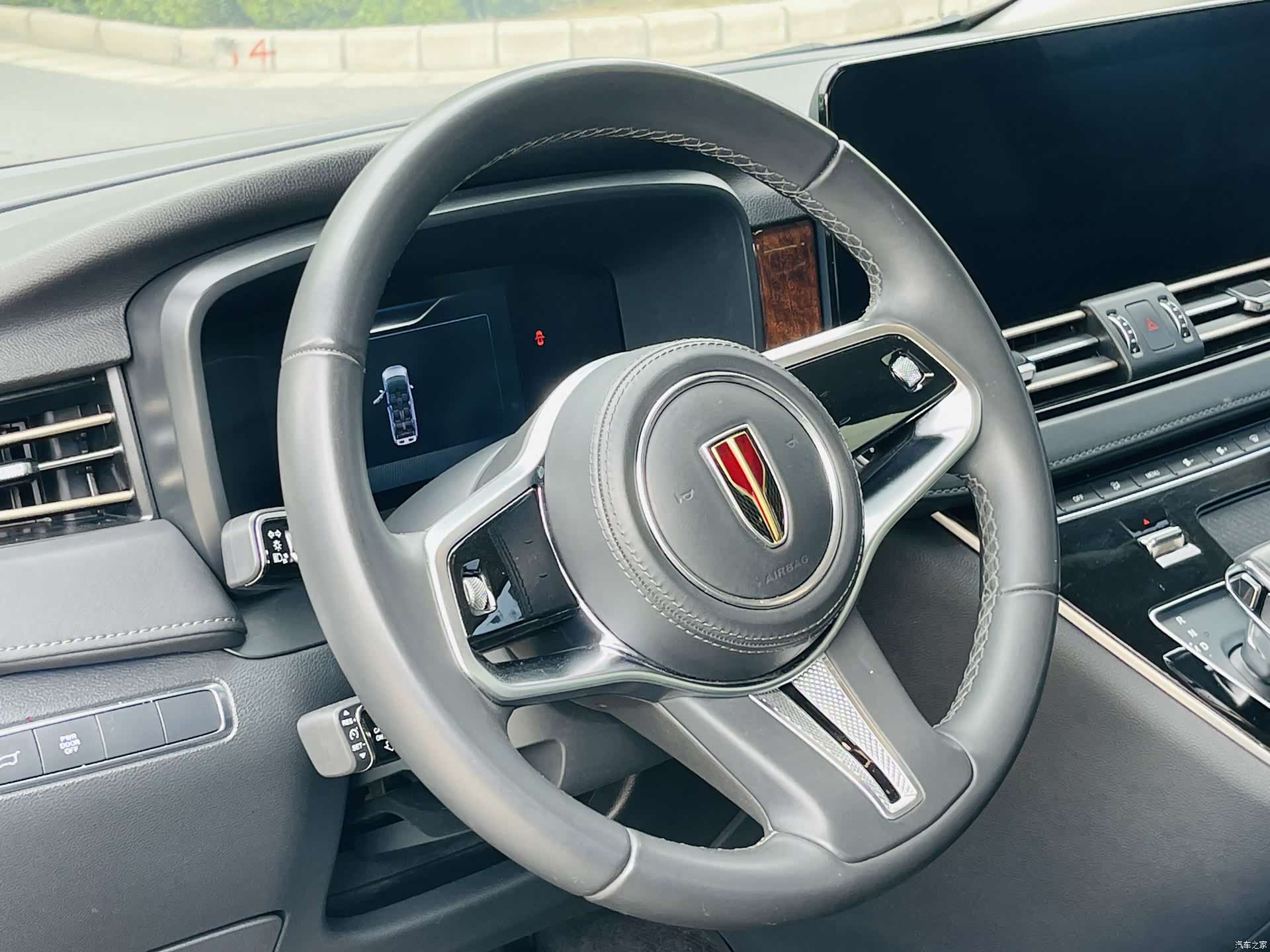 Hongqi HQ9, 2023 9