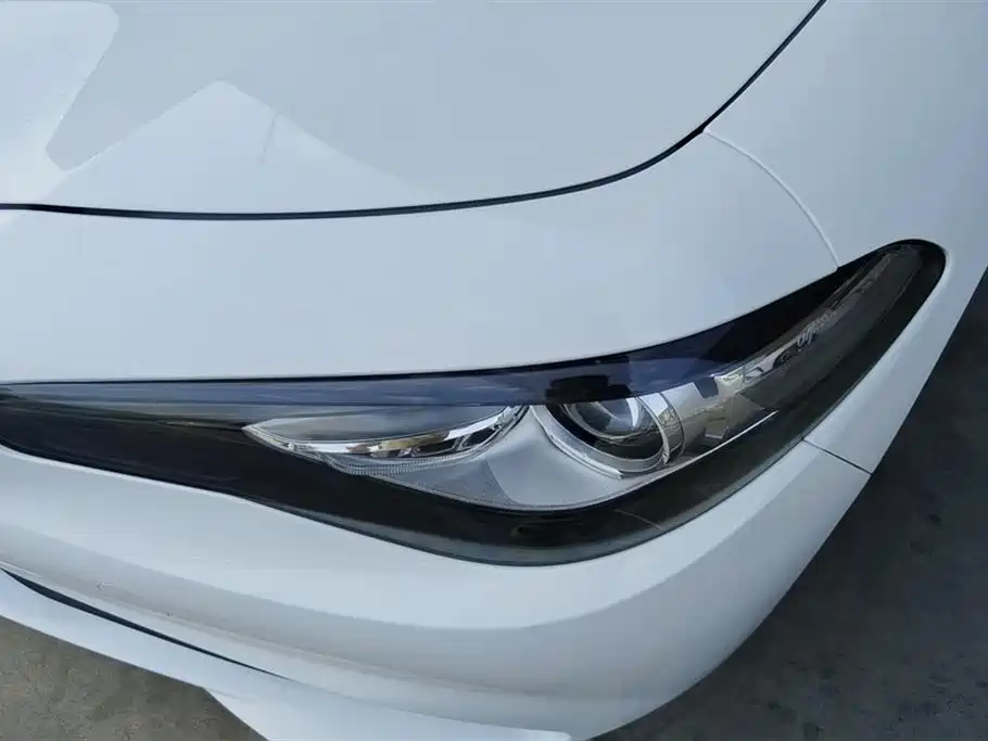 Alfa Romeo Giulia Alfa Romeo Giulia