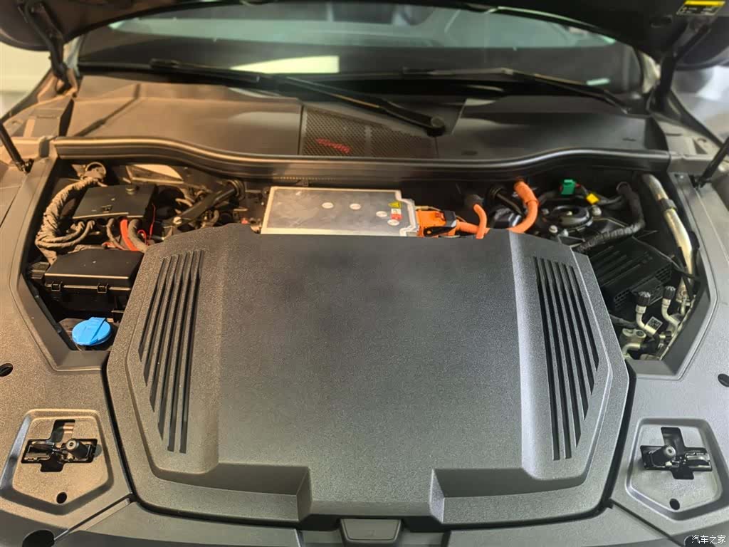 Audi e-tron, 2022 13