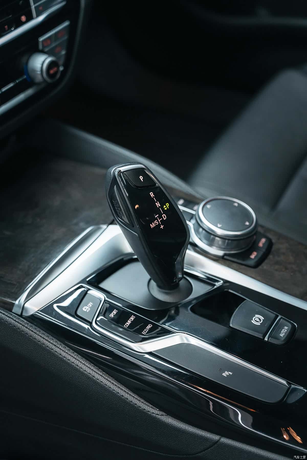BMW 5 Series, 2018 17