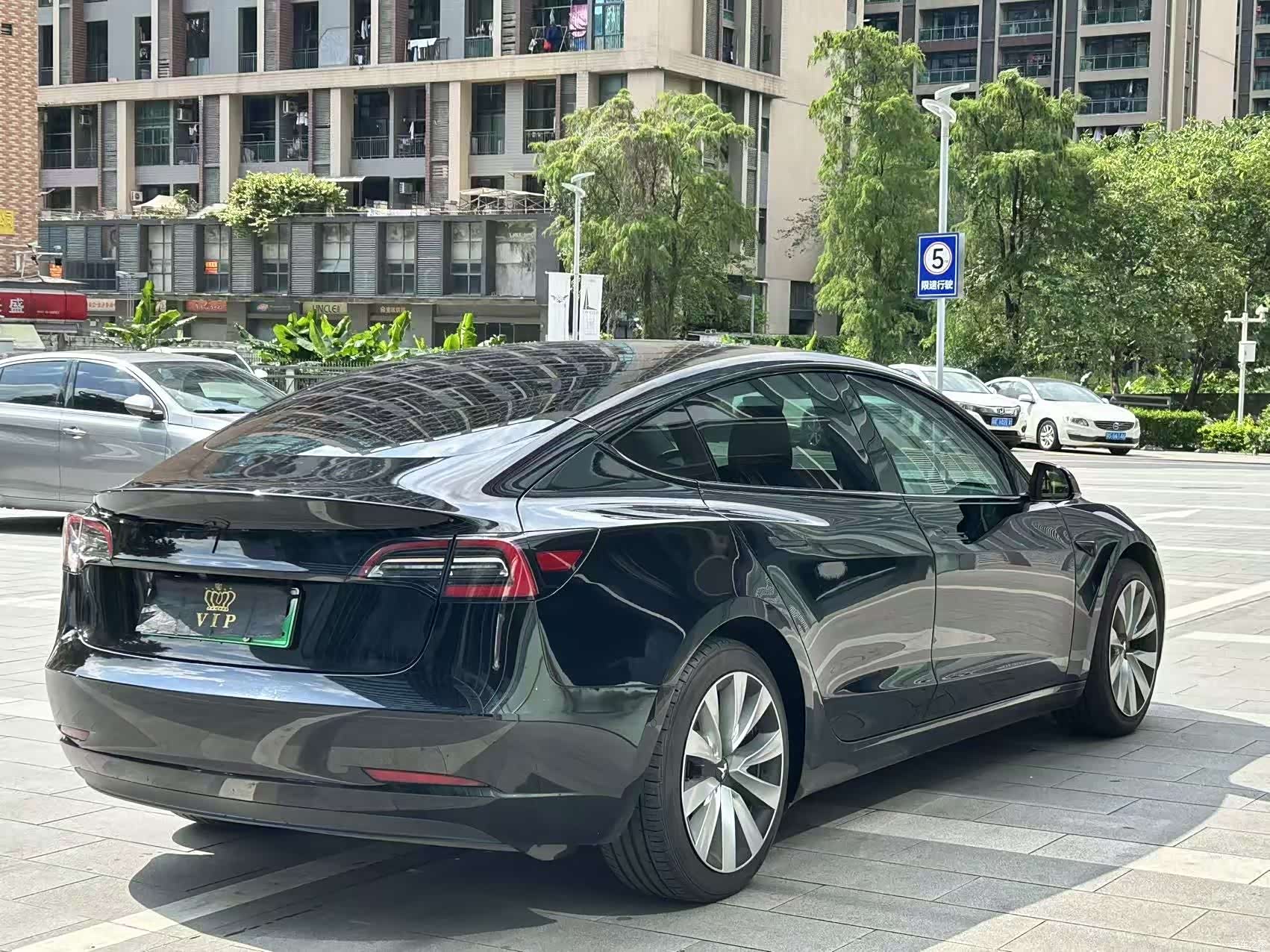 Tesla Model 3, 2020 6