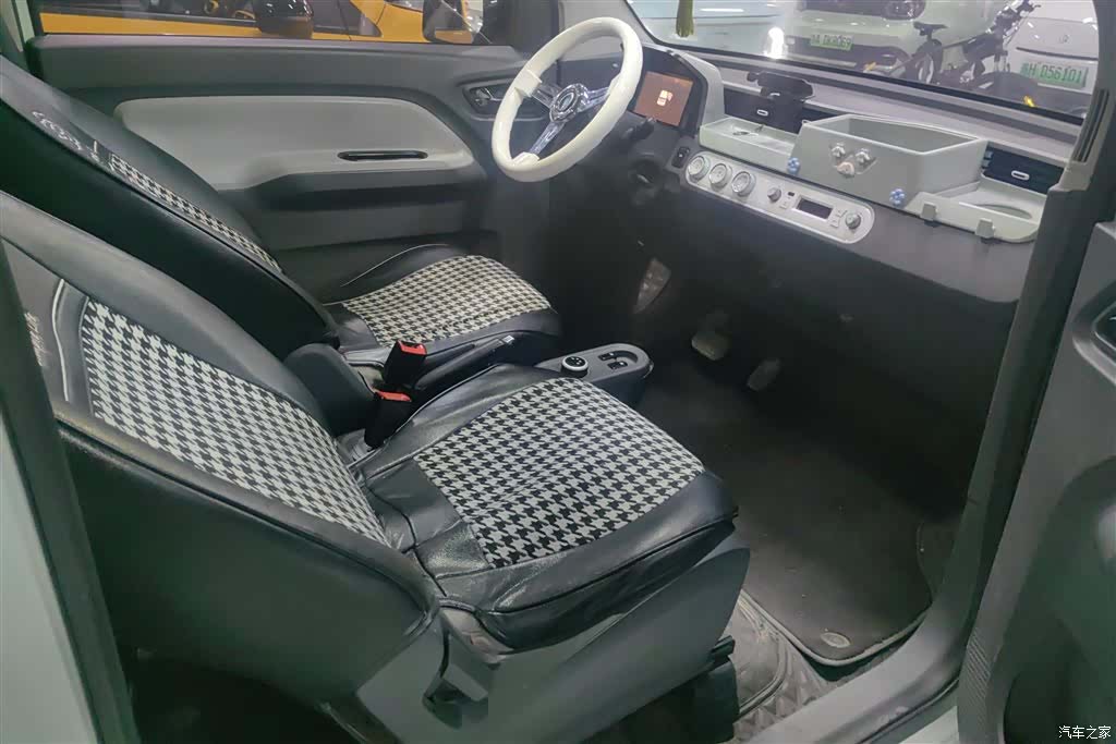 Wuling MINIEV, 2022 8