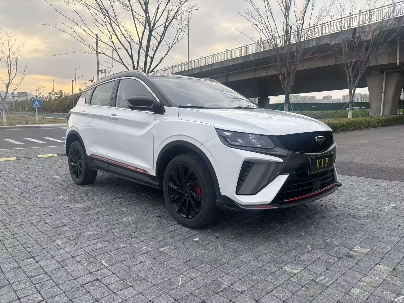 Geely Coolray, 2023 3